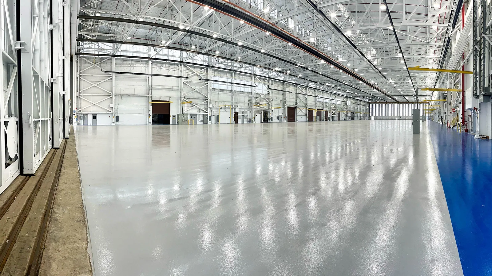 Military Hangar Maintenance Facility Roofing in Arlington, TX