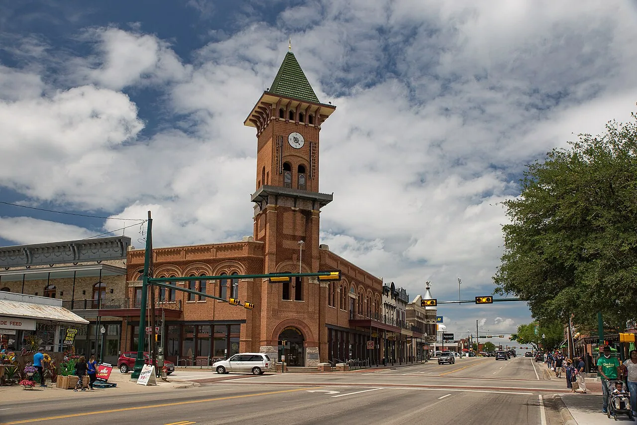 Commercial Roofing in Grapevine
